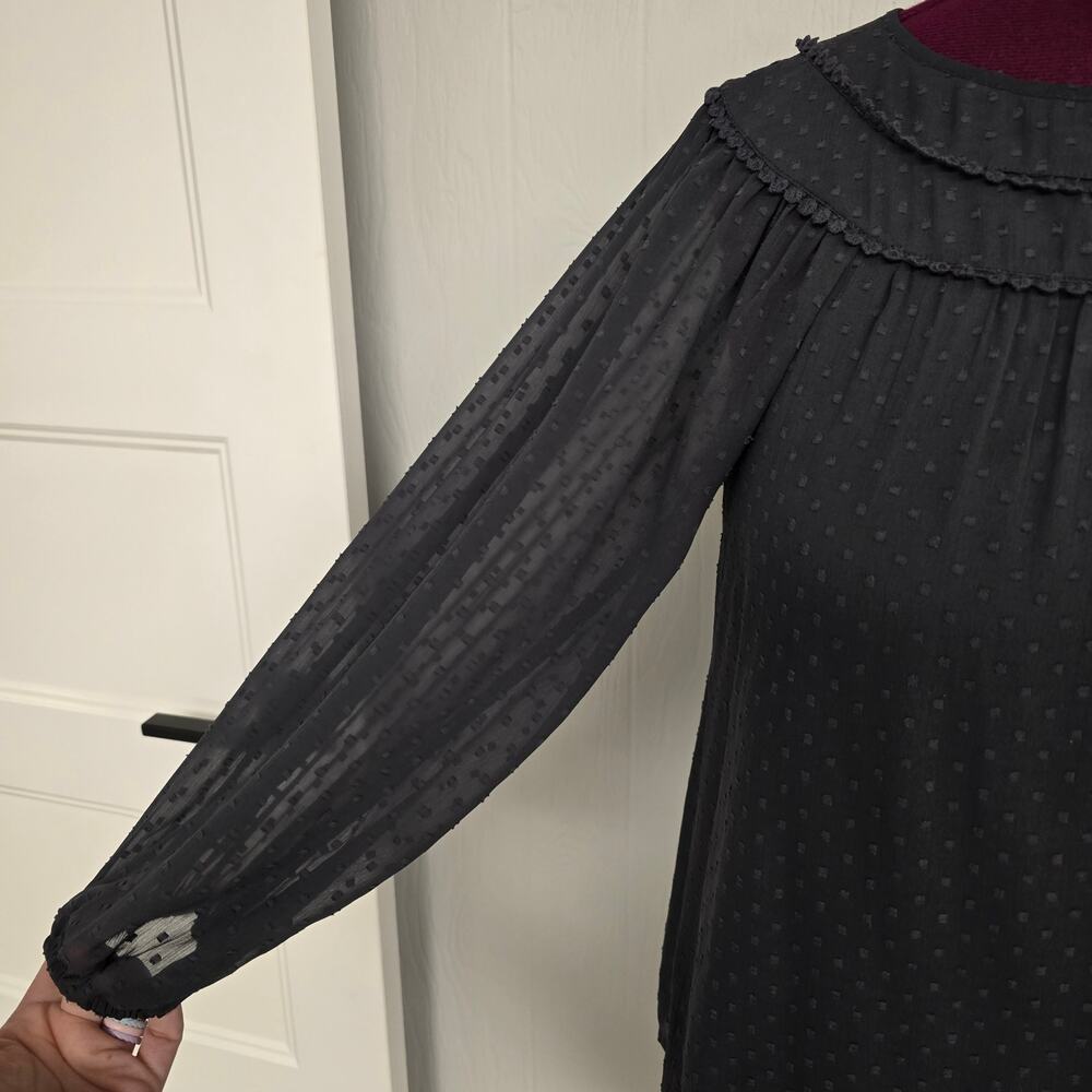 Women's LOFT Gray Swiss Dot 3/4 Sleeve Blouse Crochet Trim | Size Small - Picture 5 of 12